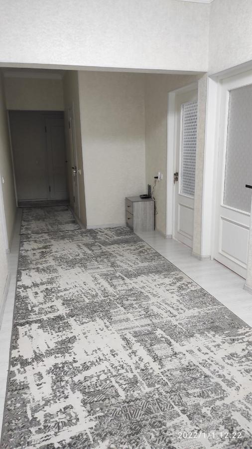 Spacious appartment просторная квартира Ташкент Екстер'єр фото